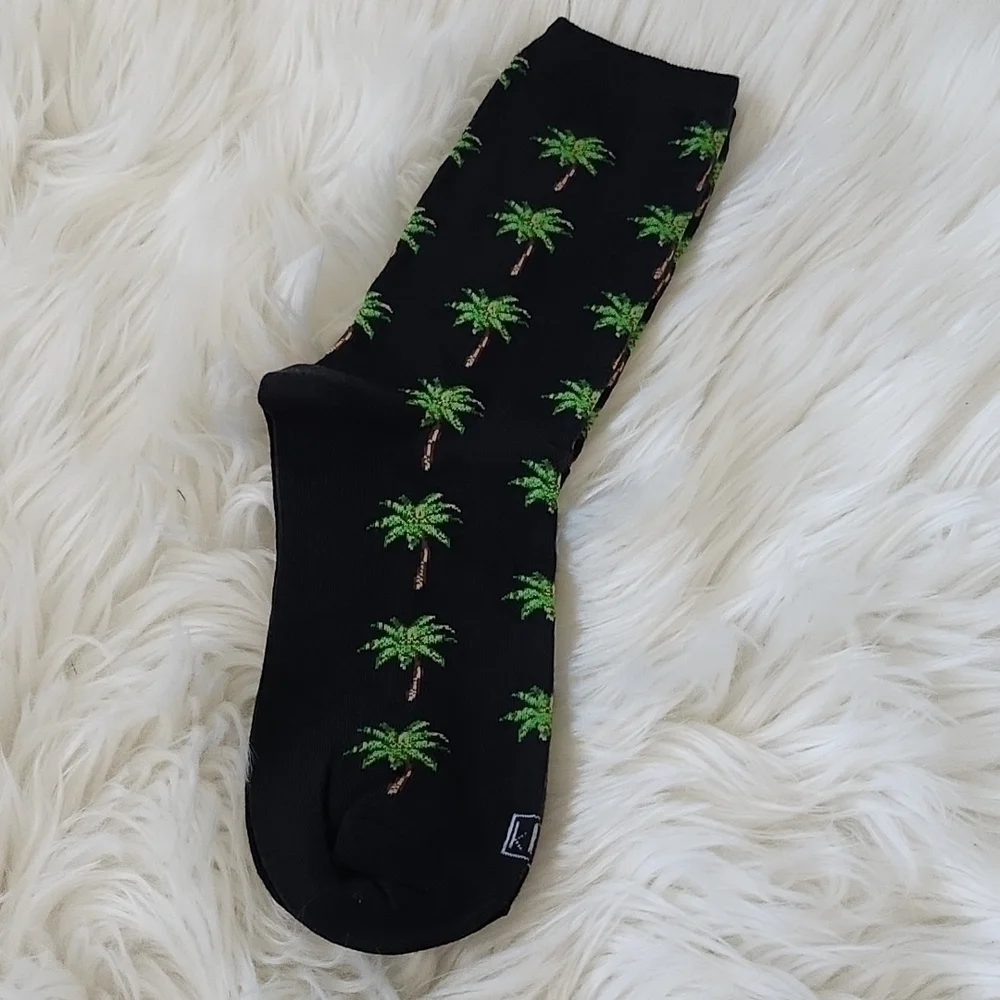 K. Bell 5 pairs of novelty socks-pineapple, flamingo, fish, and palm tree NIP